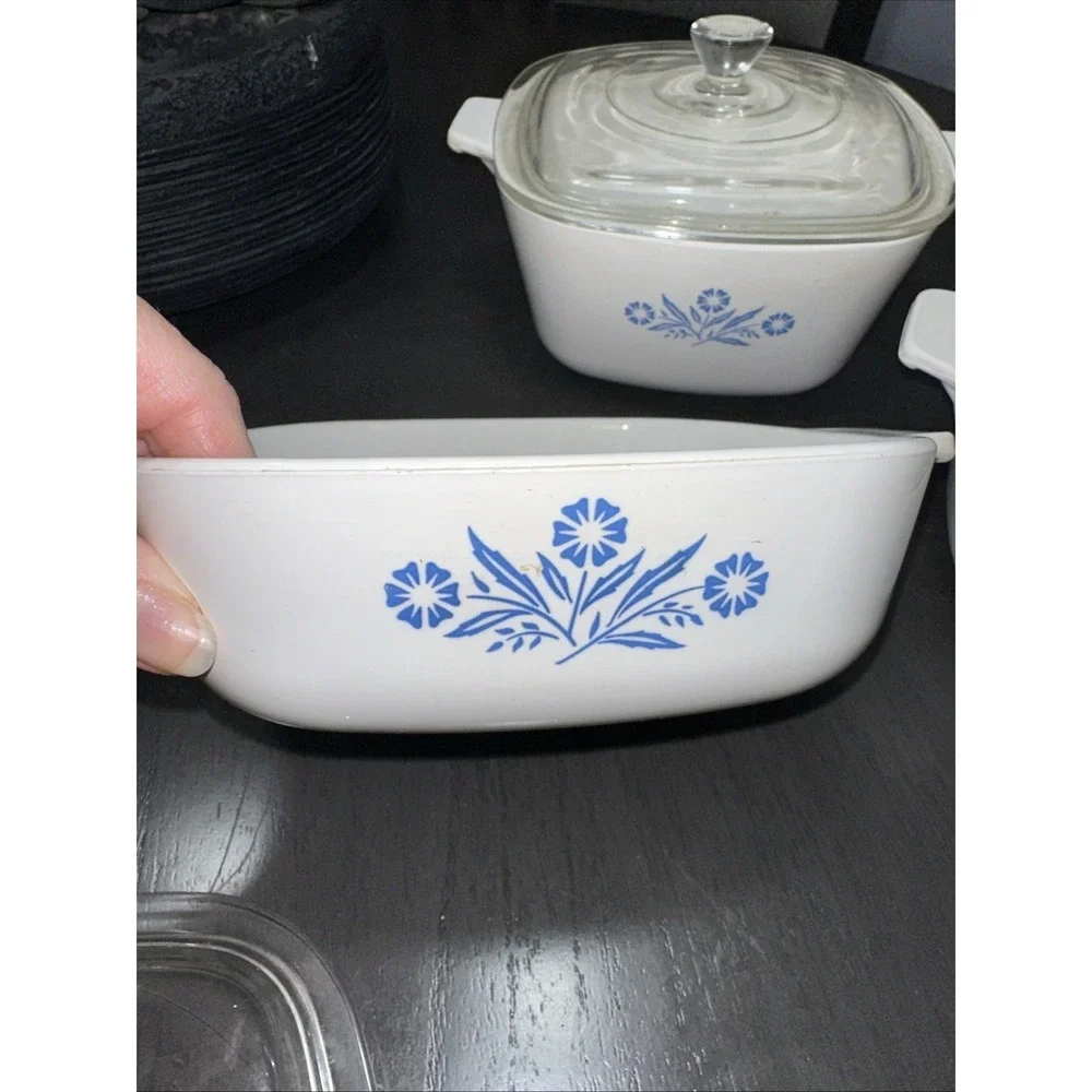 EXTREMELY RARE Vintage Pyrex Corning Wear Blue Cornflower Corningwear Dish & Lid